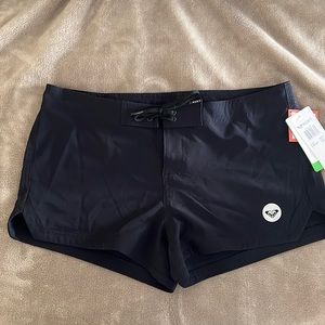 New with tags Roxy board shorts